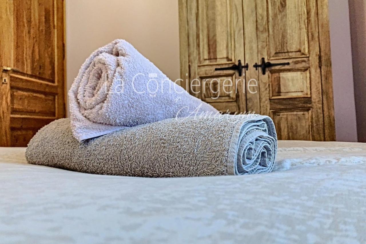 Aa13 - Le Victor Hugo - Sejour D'Exception Dans Un Appartement Historique Ault Esterno foto