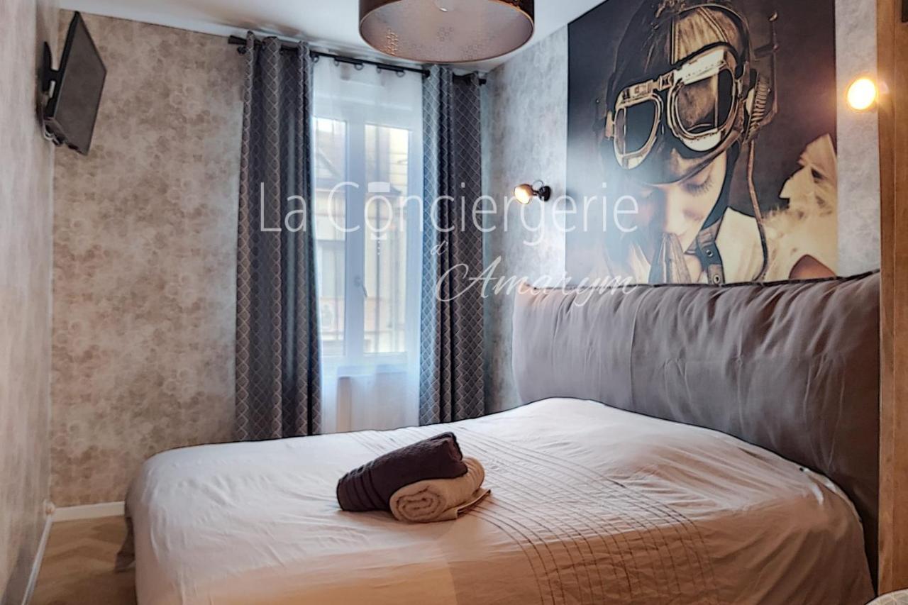 Aa13 - Le Victor Hugo - Sejour D'Exception Dans Un Appartement Historique Ault Esterno foto