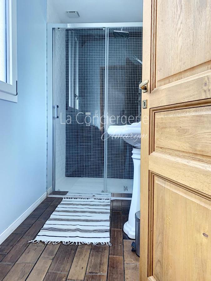 Aa13 - Le Victor Hugo - Sejour D'Exception Dans Un Appartement Historique Ault Esterno foto